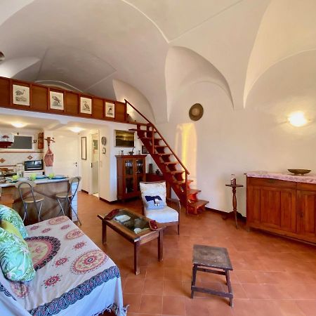 Appartamento holidaycasa Romano - Vacanza nel cuore di Sperlonga Esterno foto