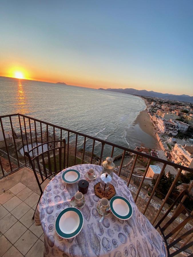 Appartamento holidaycasa Romano - Vacanza nel cuore di Sperlonga Esterno foto