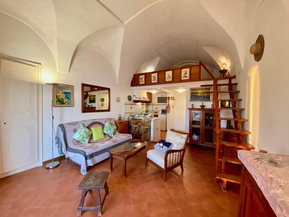 Appartamento holidaycasa Romano - Vacanza nel cuore di Sperlonga Esterno foto